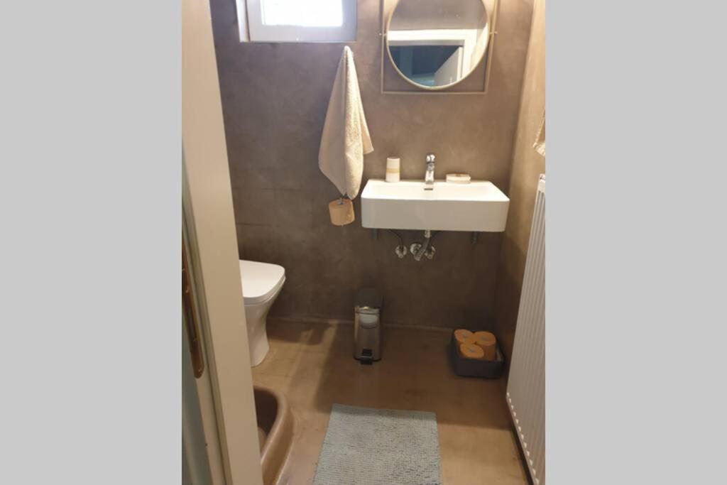 Central Studio Very Close To The Port Of Volos Exterior foto